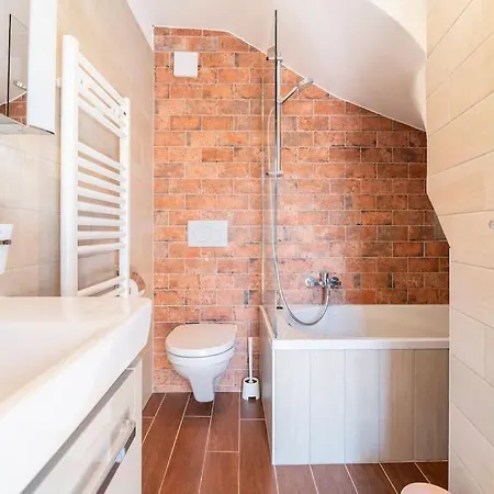 Relax And Enjoy The Breathtaking Views Brissago