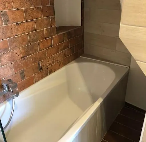 Relax And Enjoy The Breathtaking Views Brissago