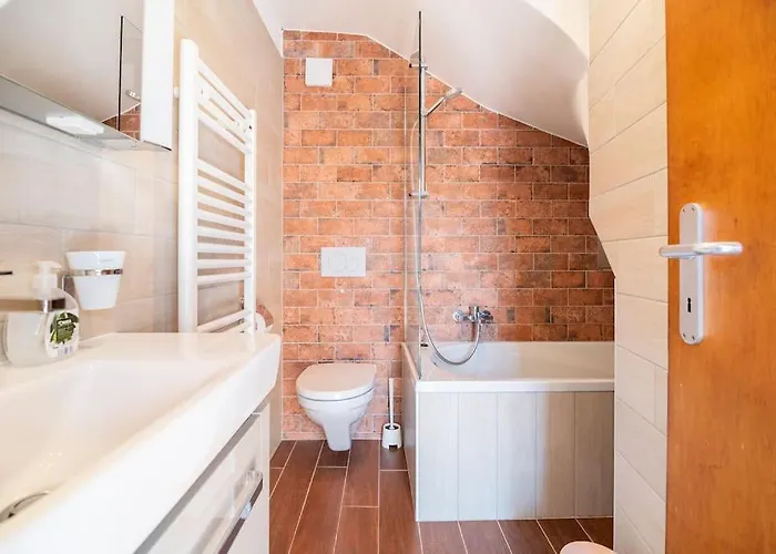 Relax And Enjoy The Breathtaking Views Brissago